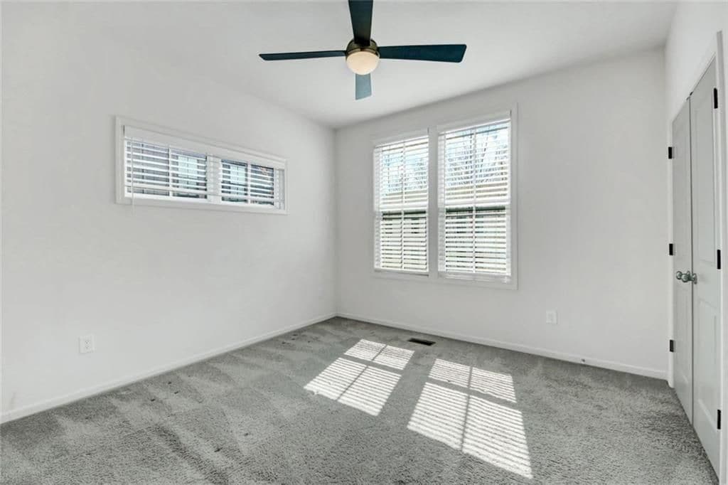 Building Photo - 900 Brees Ct