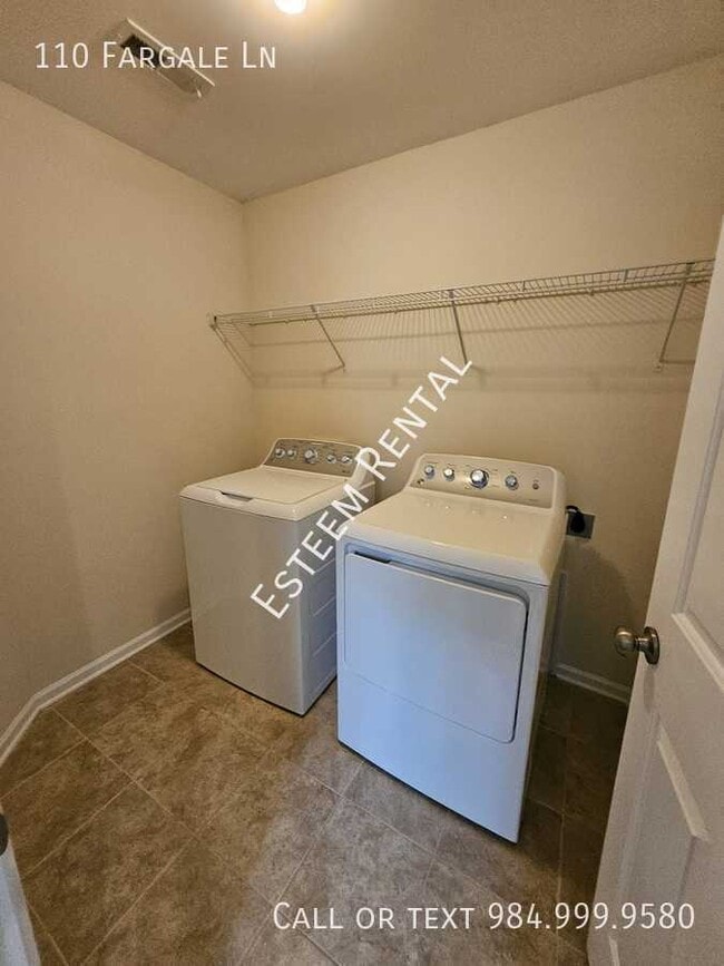 Building Photo - 110 Fargale Ln