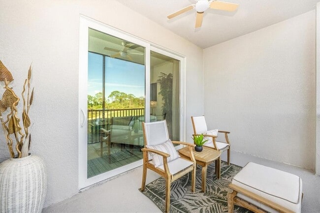 Building Photo - 12240 Wellen Golf St