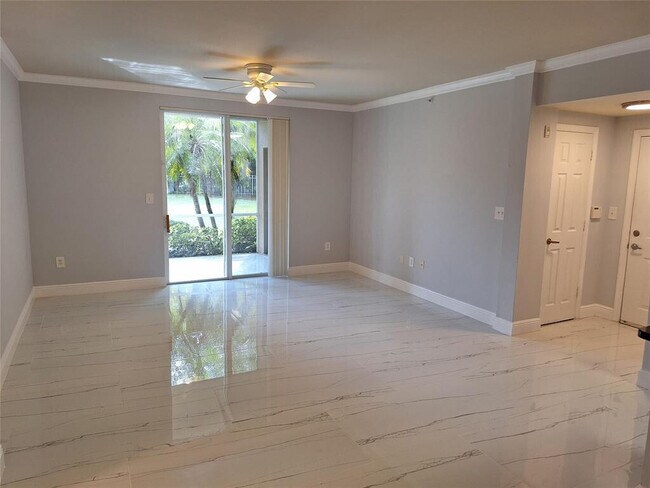 Building Photo - 6492 Emerald Dunes Dr