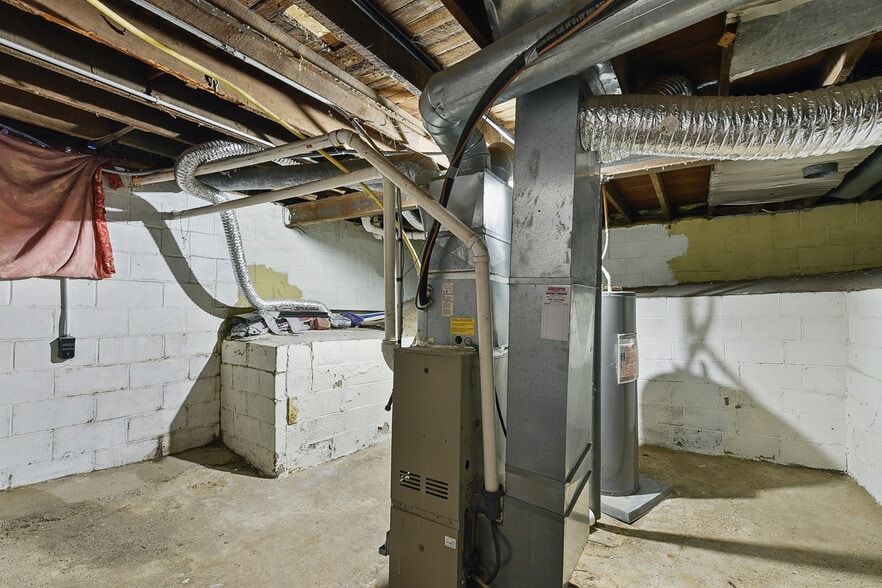 Building Photo - 4217 S 21st St