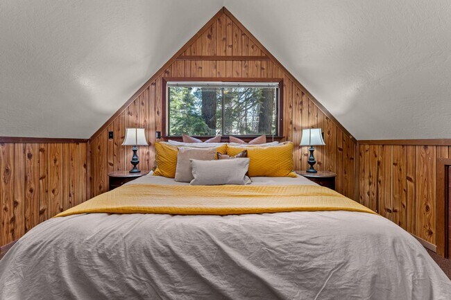 Building Photo - SKI LEASE: Hot Tub, Pet Friendly, Wood Stove