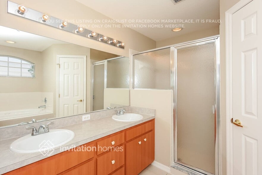 Building Photo - 6360 Hampton Pointe Cir