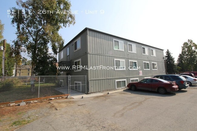 Building Photo - 5215 E 26th Ave