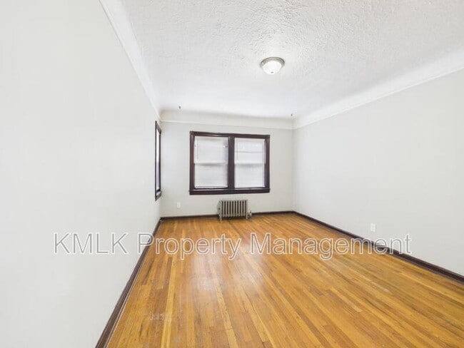 Building Photo - 1346 Kenilworth Ave