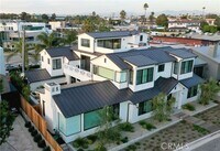 Building Photo - 333 Holmwood Dr