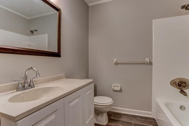 Building Photo - 155 County Cork Dr