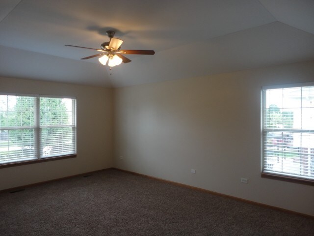 Building Photo - 8058 W Rosebury Dr