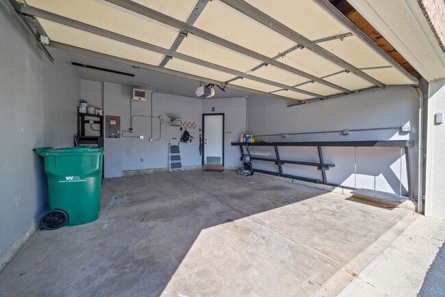 Building Photo - 17578 Gilbert Dr