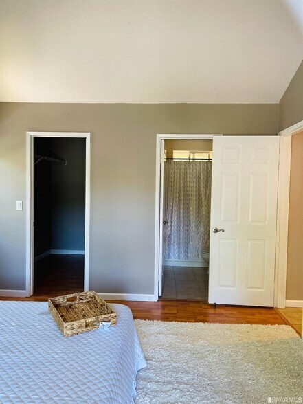 Building Photo - 8185 Mountain View Dr
