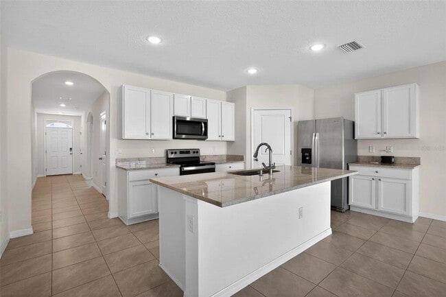 Building Photo - 34211 Jasper Stone Dr