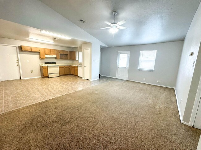 Building Photo - 11727 Capotillo St