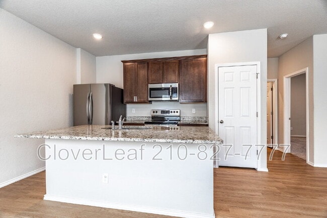 Building Photo - 14635 Hackamore Wy