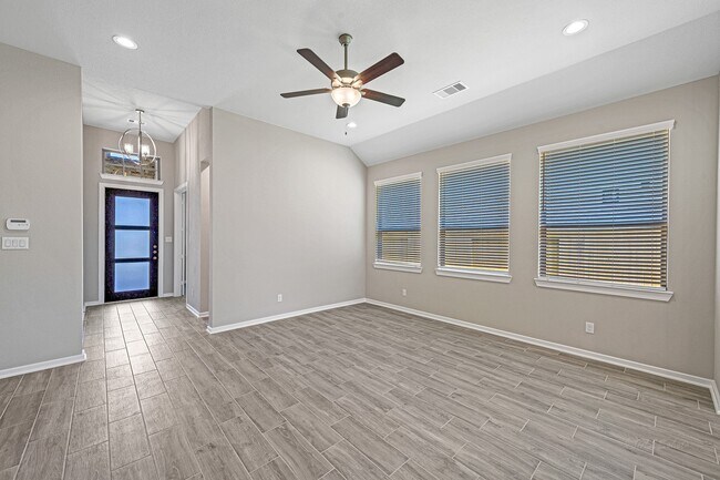 Building Photo - 4215 Haven Crest Ln