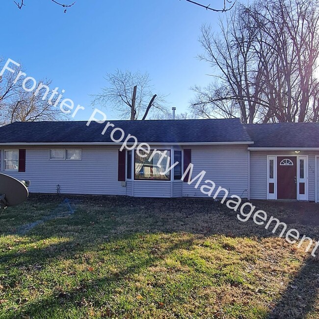 Primary Photo - Charming 3 bedroom 2 bath home