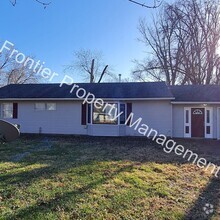 Building Photo - Charming 3 bedroom 2 bath home