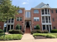 Building Photo - 800 Amber Tree Ct