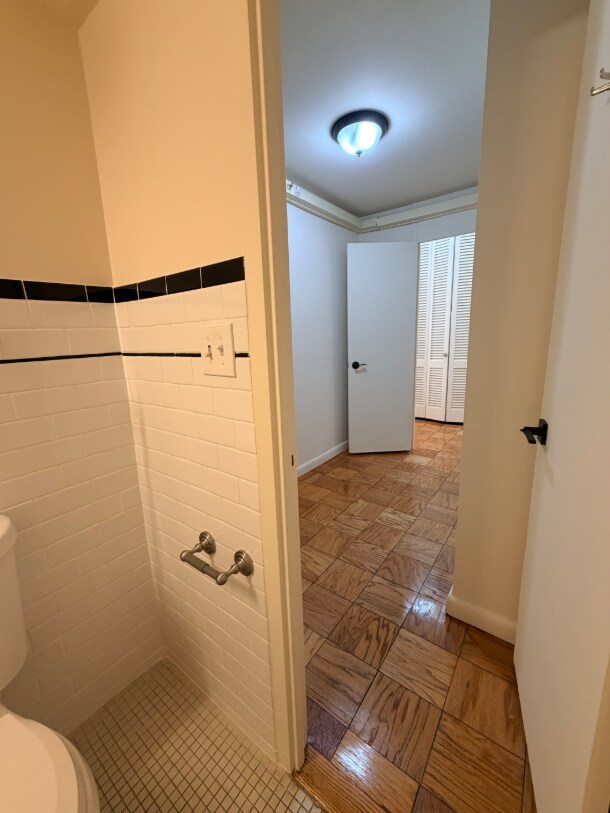 Building Photo - 16 Monmouth Ct