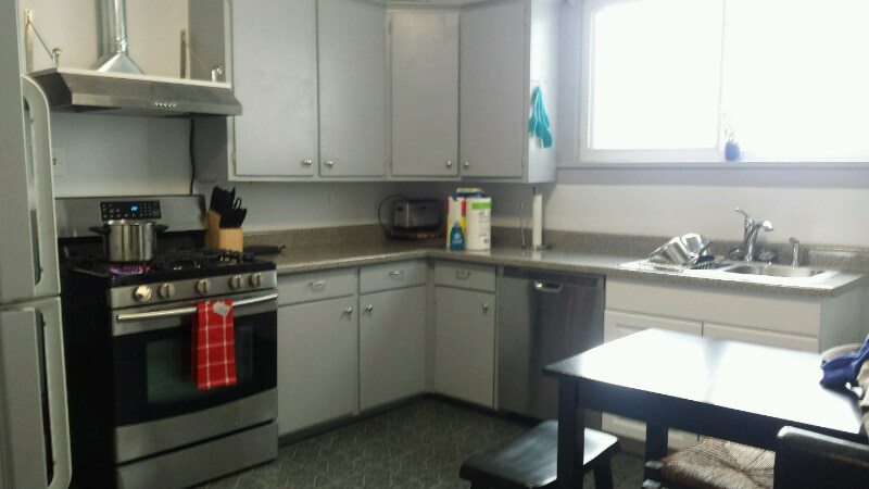 Building Photo - 288 E 1st St