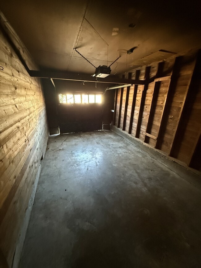 Building Photo - 330 C St