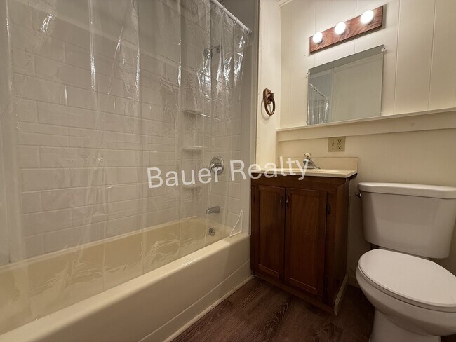 Building Photo - kan