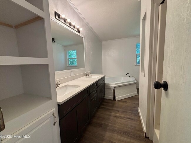 Building Photo - 180 Quails Cove