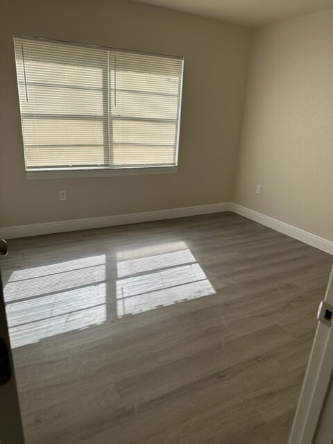 Building Photo - 1172 Calle Del Rey