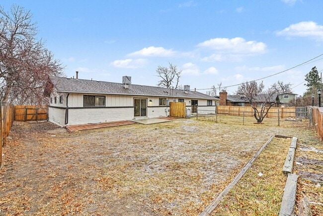 Building Photo - Renovated Duplex Available in Arvada!