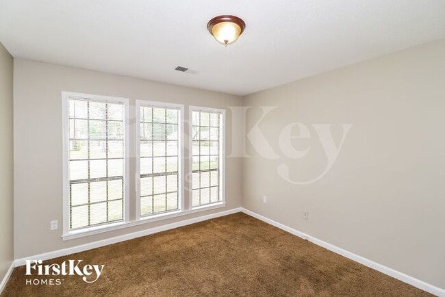 Building Photo - 6783 Seven Valley Dr