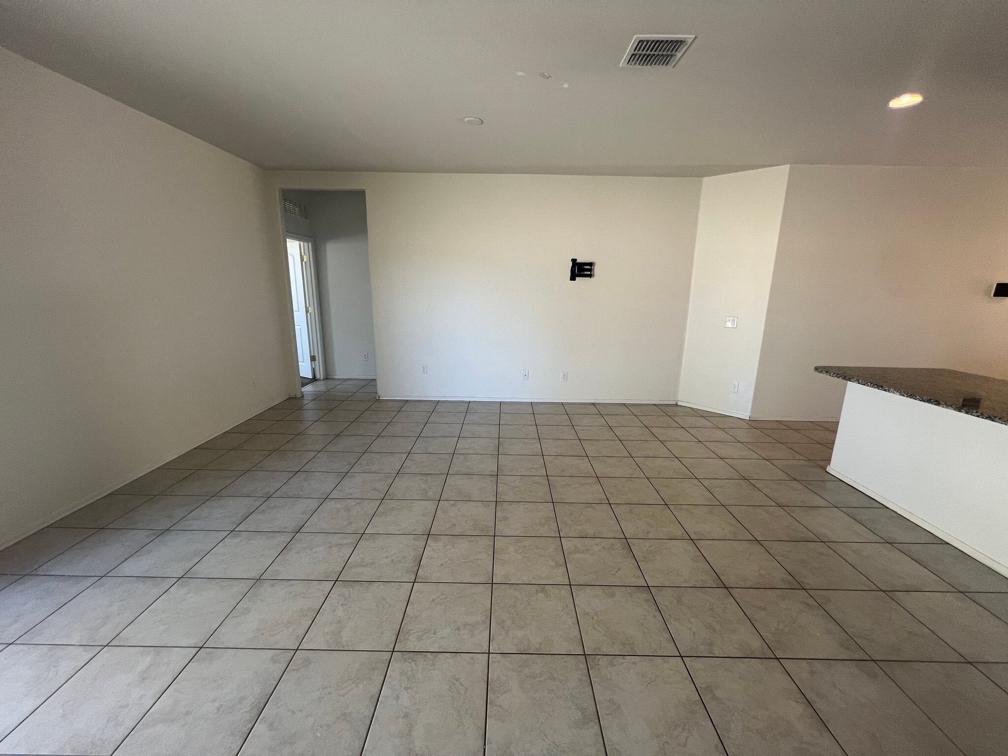 Building Photo - 42132 W Manderas Ln