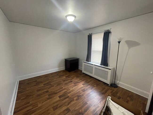 Building Photo - 30-31 1st St