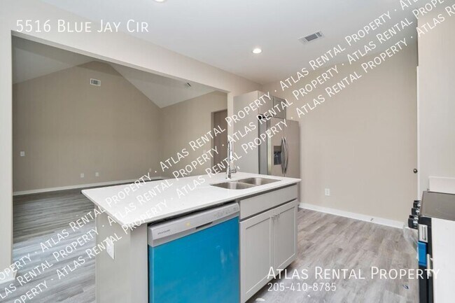 Building Photo - 5516 Blue Jay Cir