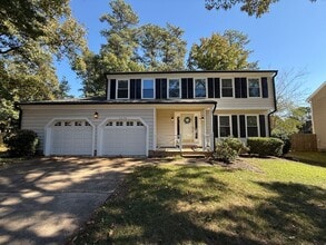 Building Photo - Recently Remodeled 4BD, 2.5BA North Raleig...