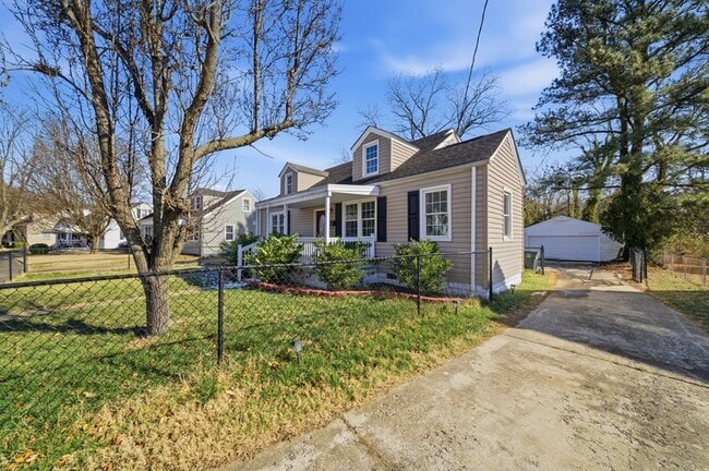 Building Photo - 4549 Bankhead Ave