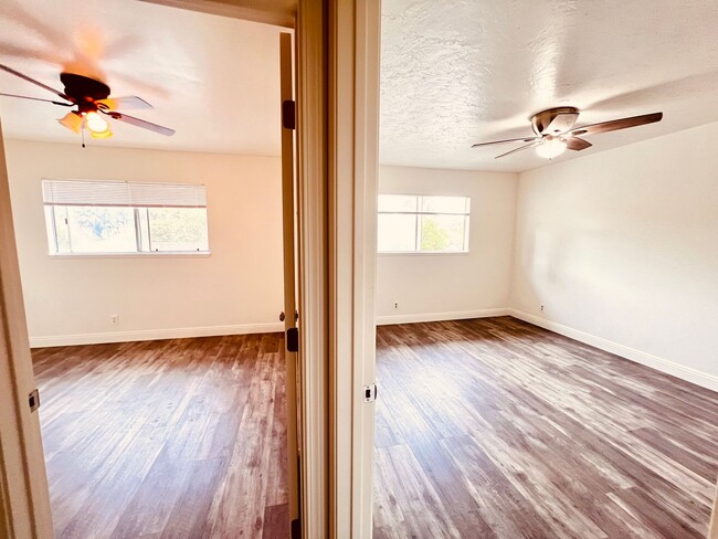 Building Photo - Spacious 3 bedroom 2 bath with attached ga...