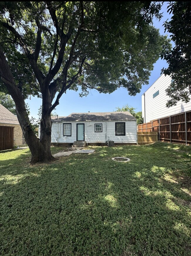 Building Photo - 4622 Stigall Dr