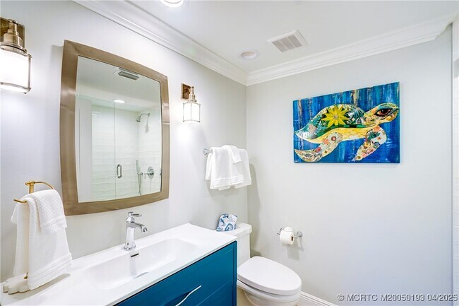 Building Photo - 5799 NE Island Cove Way