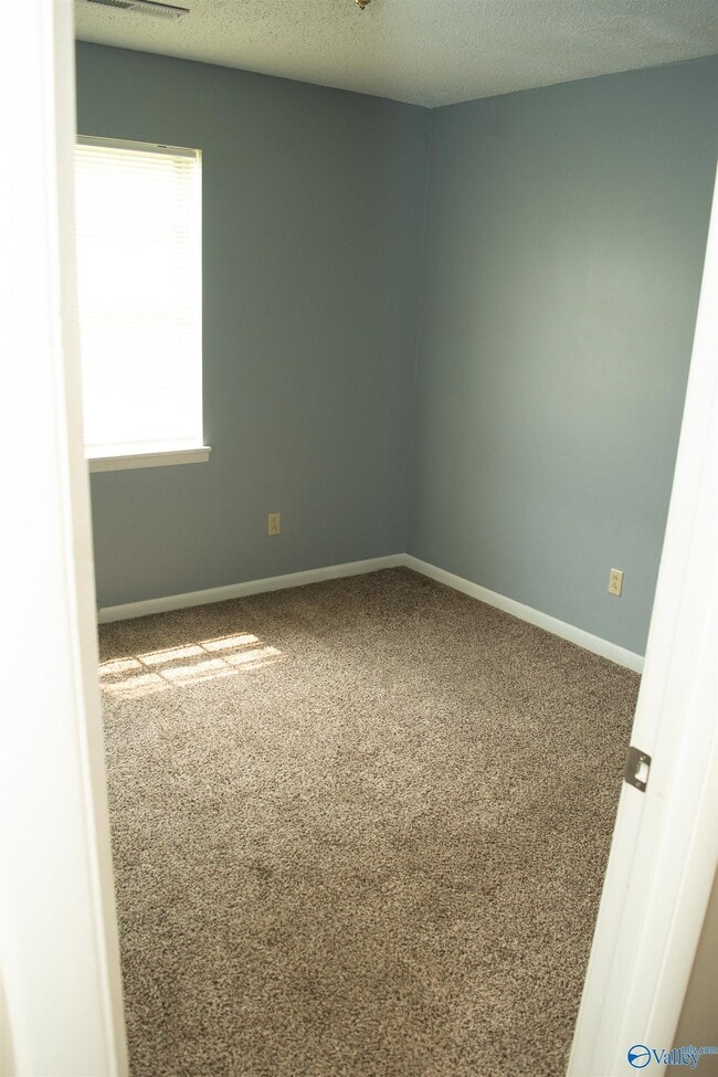 Building Photo - 3808 Timbercrest Dr NW