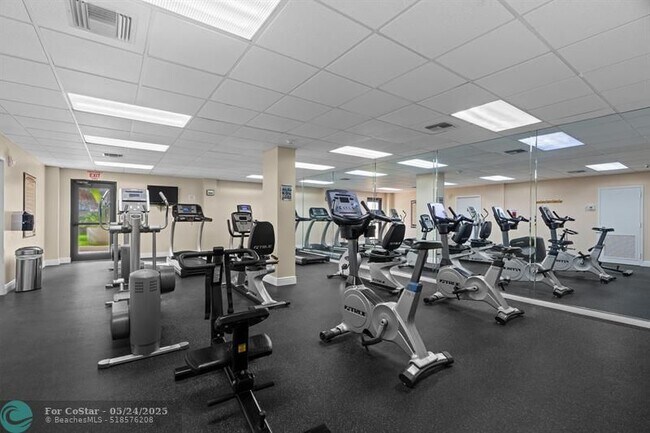 Building Photo - 5000 N Ocean Blvd