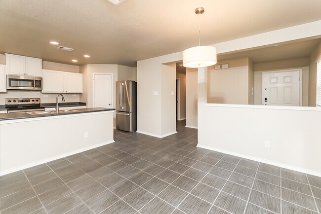 Building Photo - 6806 Slaton Fields