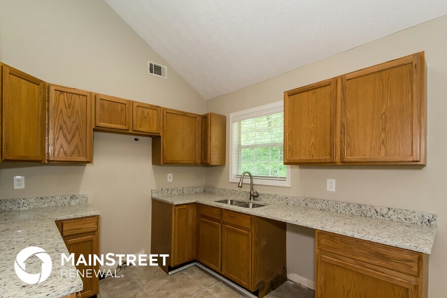 Building Photo - 120 Whitehead Dr