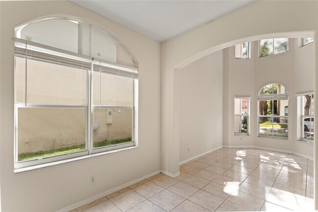 Building Photo - 2215 NW 76th Terrace