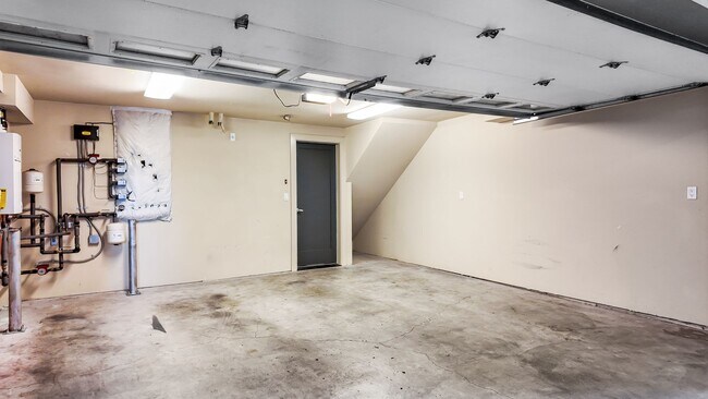 Building Photo - 3bd/2.5ba Seattle Townhome