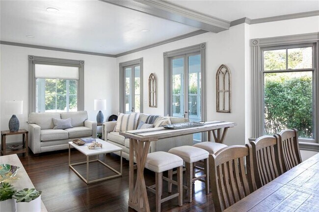 Building Photo - 169 Ruggles Ave