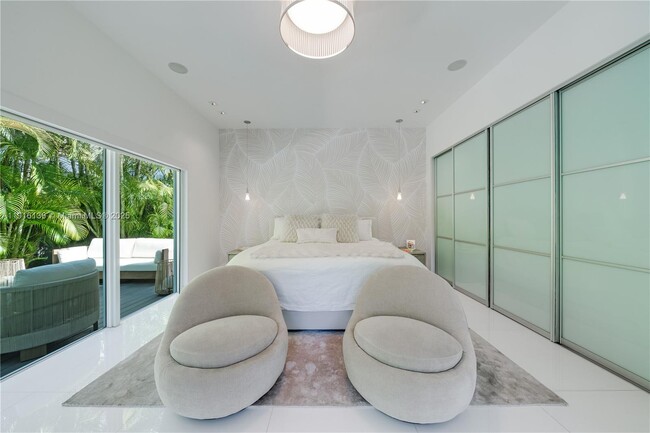 Building Photo - 475 Woodcrest Rd