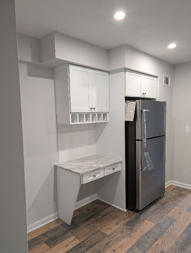 Building Photo - JM Harlan