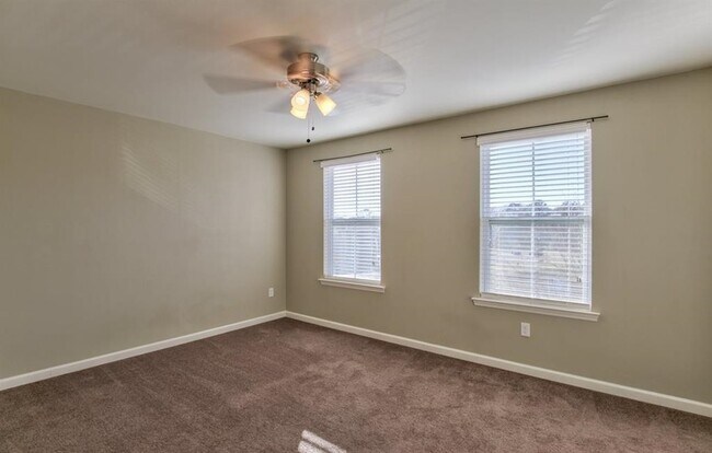 Building Photo - 1956 Corvallis Ave