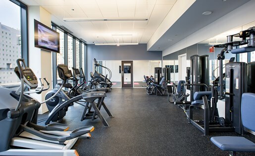 Building Photo - 600 N Wells St