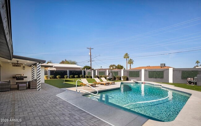 Building Photo - 8314 E Mariposa Dr