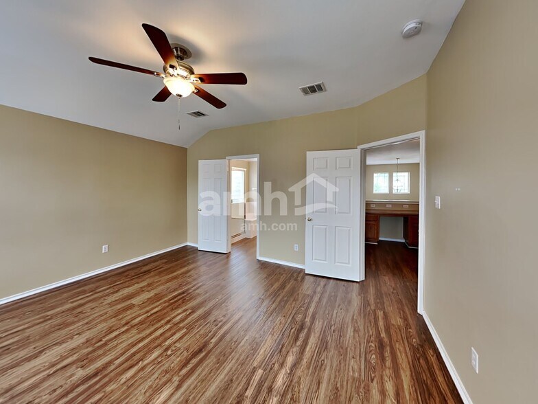 Building Photo - 1817 Melissa Oaks Ln